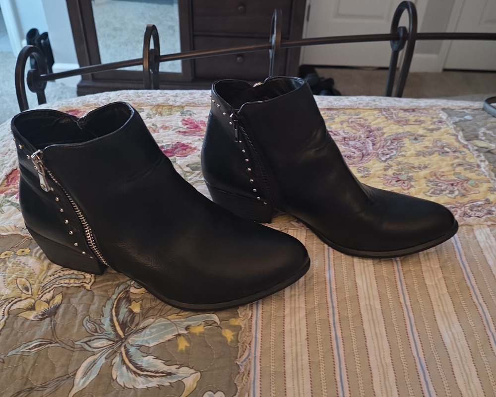 Esprit Black Ankle Boots with Metallic Accents